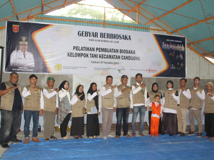Pelatihan Pembuatan Biosaka, Kelompok Tani Kec. Canduang